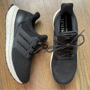 ADIDAS Ultra Boost DNA 4.0 in Core Black/Cloud White Men’s size 7